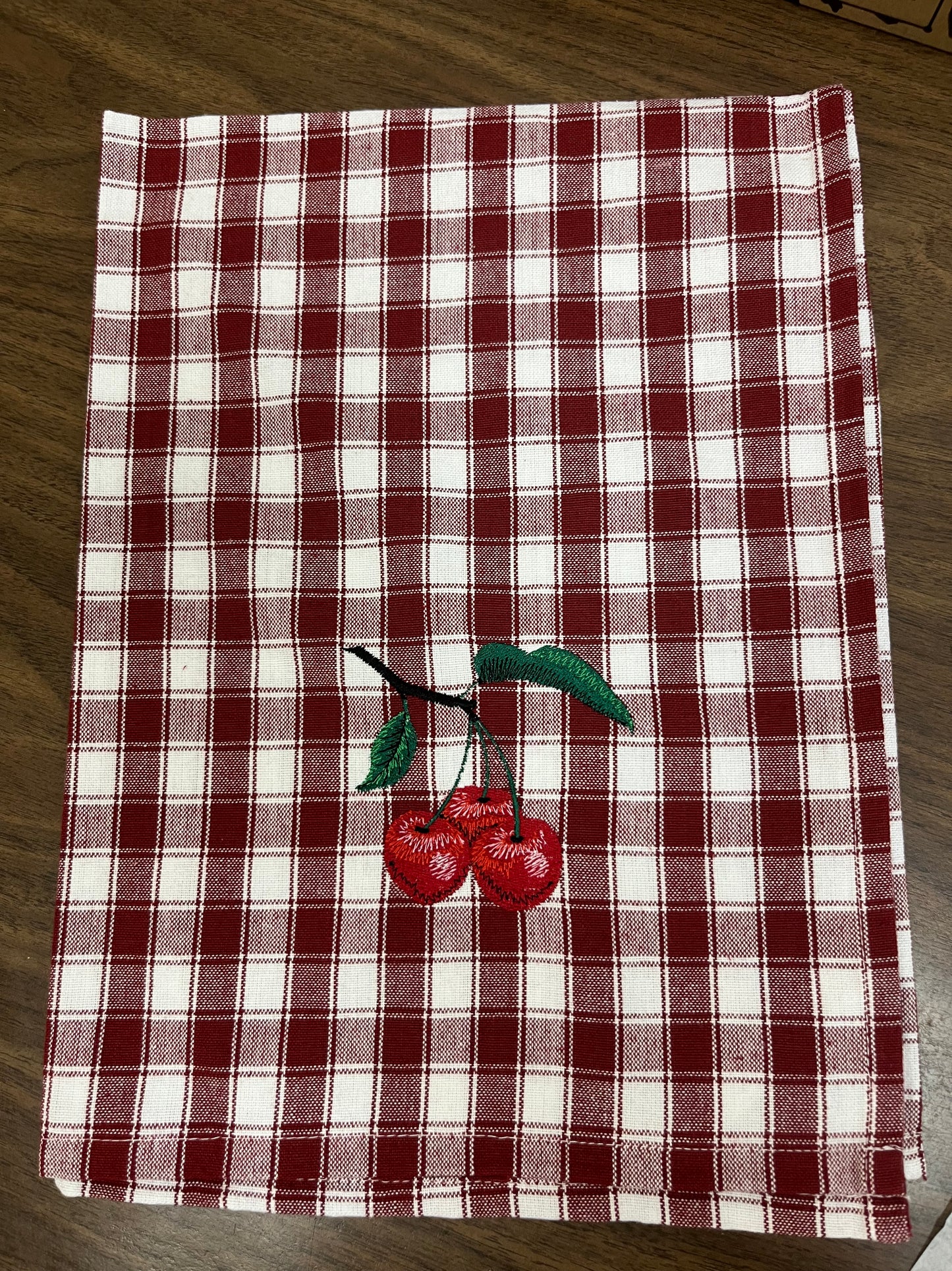 š Embroidered Cherry Hand Towels