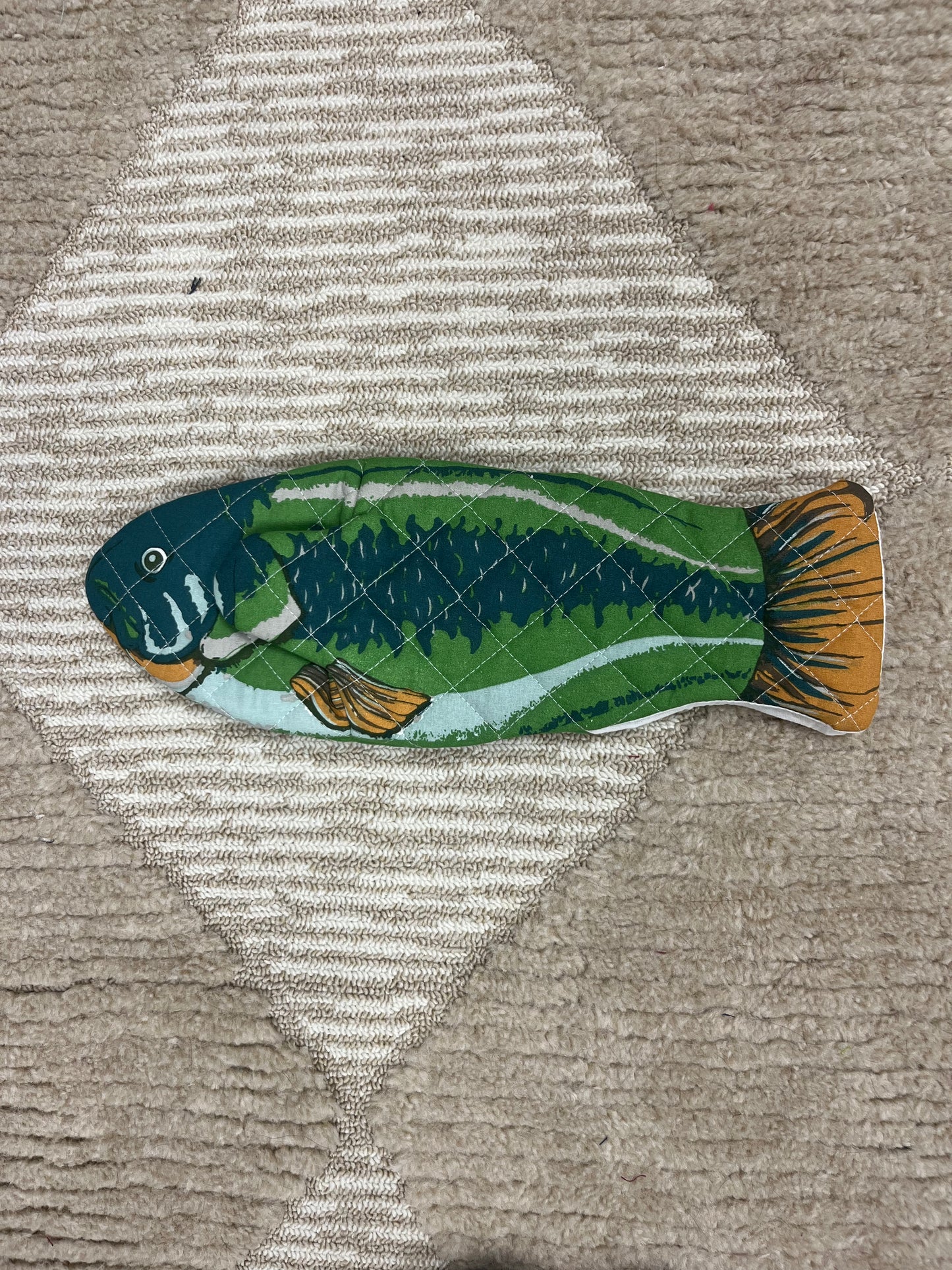 Catch of the Day oven mitt